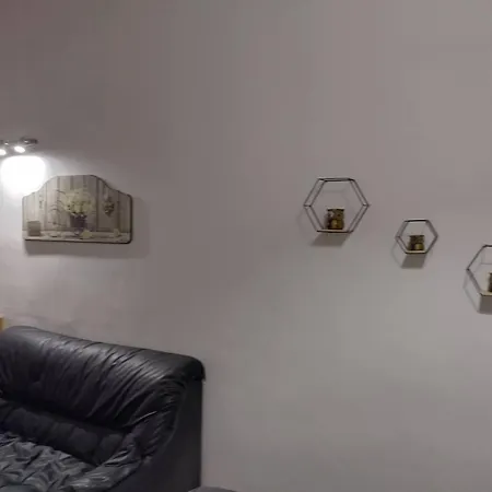Forty Three 1and2 Apartman *